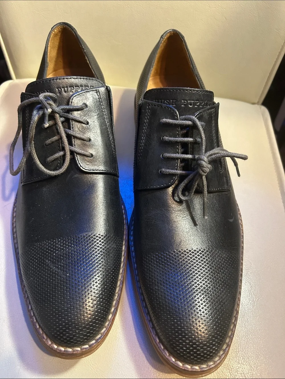 Hush Puppies Men’s Black Leather Perforated Derby Shoes: Size 9